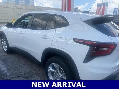 2024 Chevrolet Trax LS