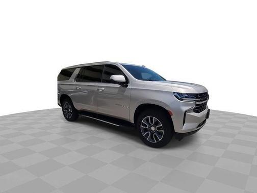 Empire Beige Metallic 2023 Chevrolet Suburban LT