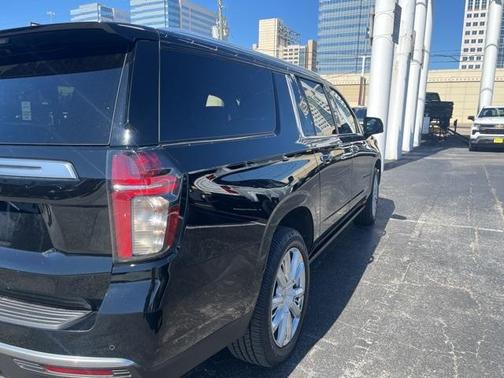 2021 Chevrolet Suburban High Country