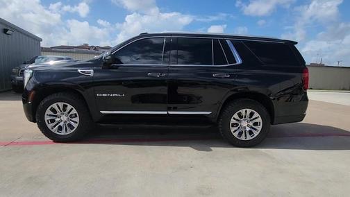 Onyx Black 2025 GMC Yukon Denali