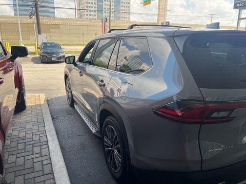Cement 2026 Toyota Grand Highlander Hybrid MAX Platinum