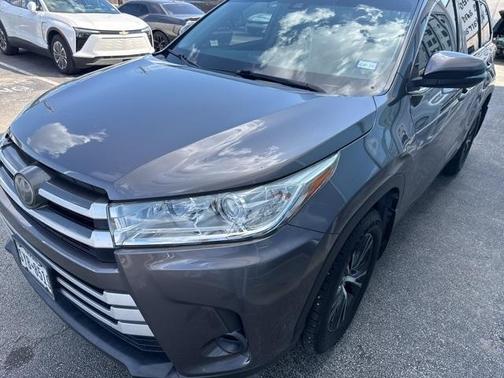 2019 Toyota Highlander LE
