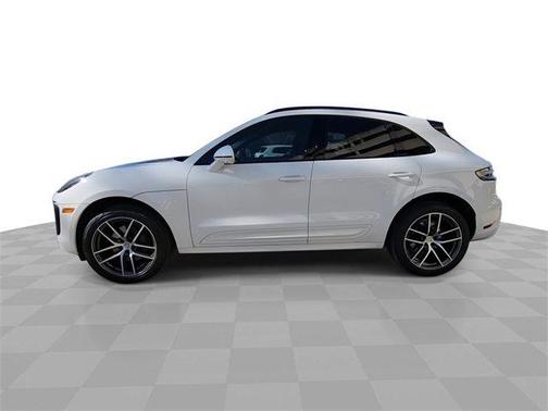 2022 Porsche Macan Base