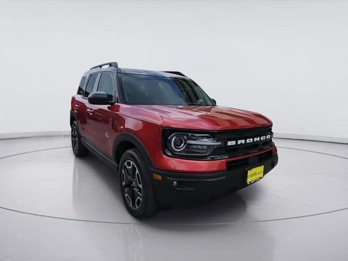 Hot Pepper Red Metallic Tinted Clearcoat 2022 Ford Bronco Sport Outer Banks