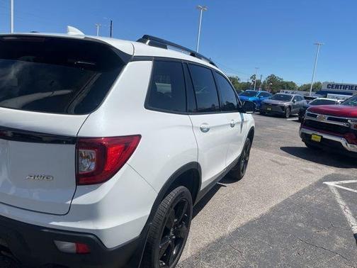 White 2021 Honda Passport Elite