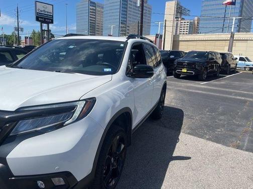 White 2021 Honda Passport Elite