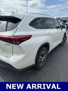 2020 Toyota Highlander Hybrid XLE