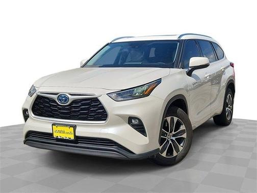 2020 Toyota Highlander Hybrid XLE