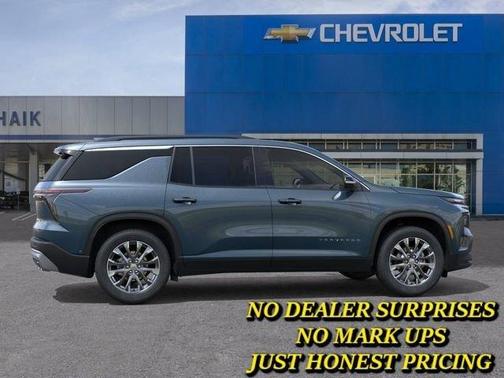 Blue 2026 Chevrolet Traverse LT