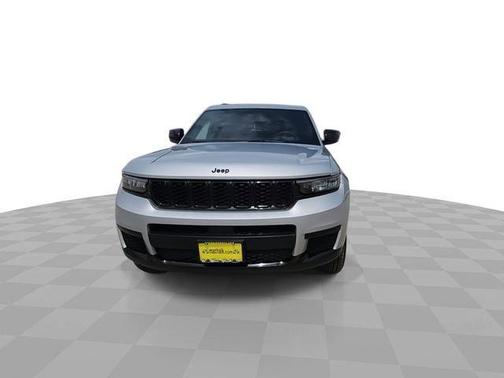 Silver Zynith 2024 Jeep Grand Cherokee L Laredo