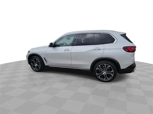 2022 BMW X5 sDrive40i
