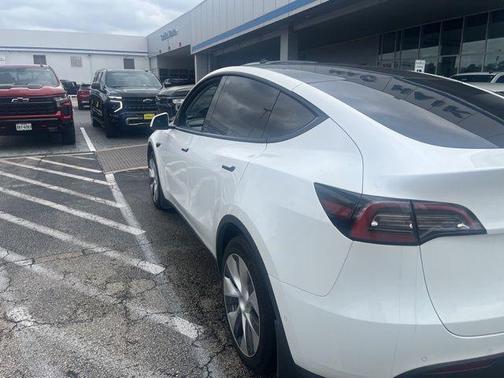White 2021 Tesla Model Y Long Range