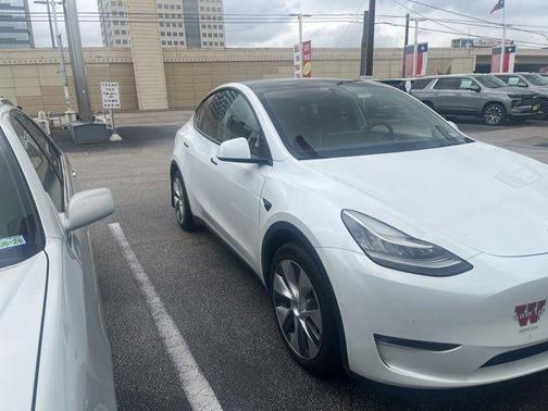 White 2021 Tesla Model Y Long Range