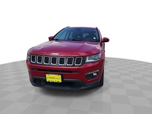 Red 2018 Jeep Compass Latitude
