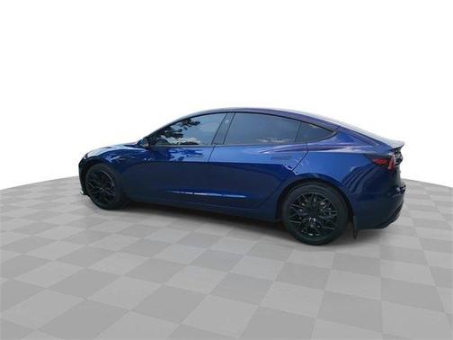 2025 Tesla Model 3 Long Range