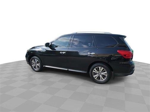 2018 Nissan Pathfinder SL