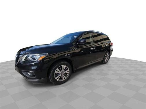 2018 Nissan Pathfinder SL