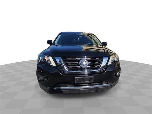 2018 Nissan Pathfinder SL