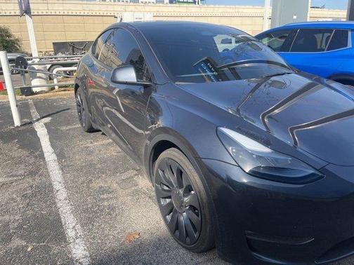 2025 Tesla Model Y Performance