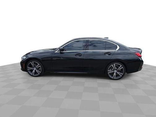 Black Sapphire Metallic 2020 BMW 330 i