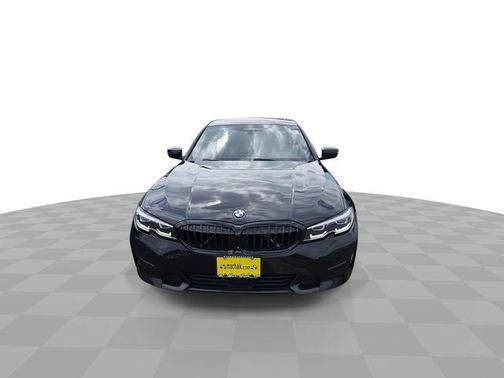 Black Sapphire Metallic 2020 BMW 330 i