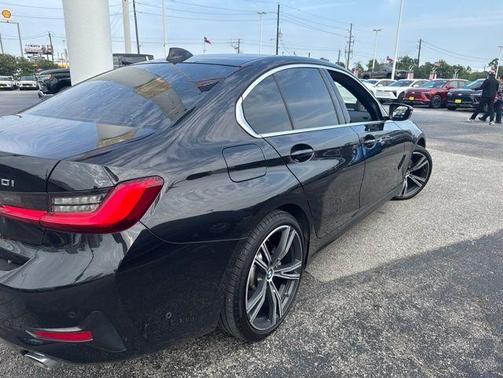 Black Sapphire Metallic 2020 BMW 330 i