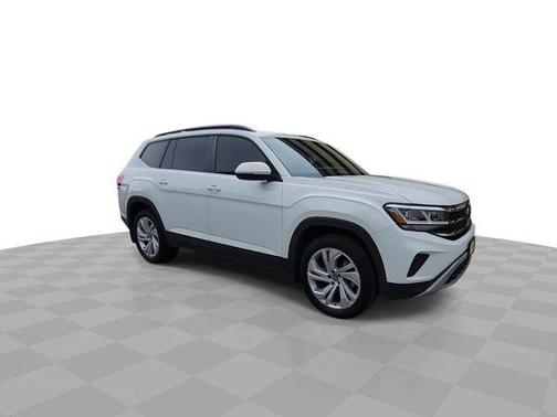 Pure White 2021 Volkswagen Atlas 3.6 V6 SE w/ Technology