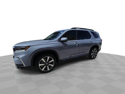 Sky 2025 Honda Pilot Touring