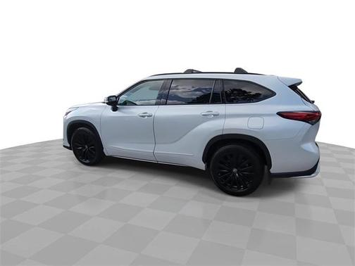 2023 Toyota Highlander XSE