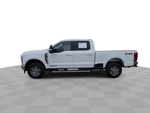 Oxford White 2024 Ford F-350 Lariat Super Duty