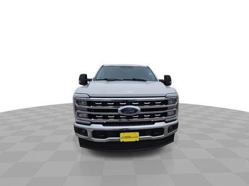 Oxford White 2024 Ford F-350 Lariat Super Duty