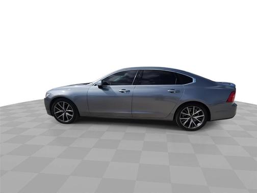 Gray Metallic 2018 Volvo S90 T5 Momentum