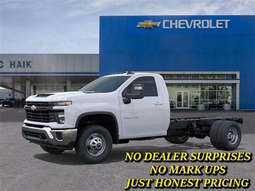 2026 Chevrolet Silverado 3500 WT