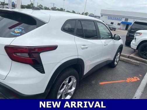 2024 Chevrolet Trax LS