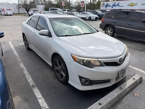 2014 Toyota Camry SE