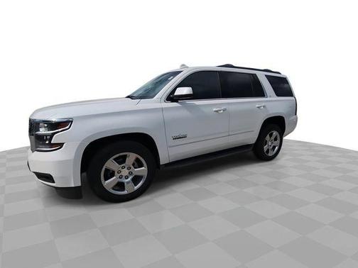 Iridescent Pearl Tricoat 2017 Chevrolet Tahoe LT
