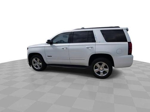 Iridescent Pearl Tricoat 2017 Chevrolet Tahoe LT