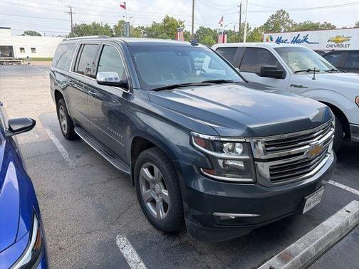 Shadow Gray Metallic 2020 Chevrolet Suburban Premier