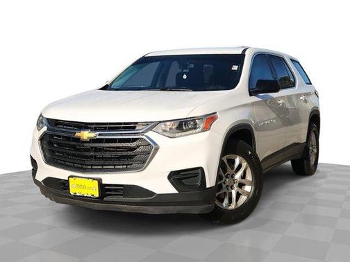 Summit White 2019 Chevrolet Traverse LS