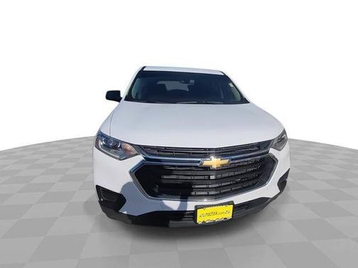 Summit White 2019 Chevrolet Traverse LS