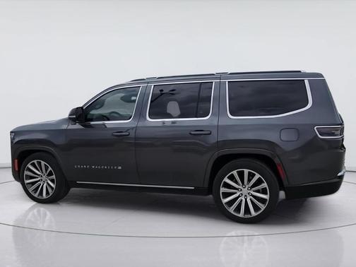 Metallic 2023 Jeep Grand Wagoneer Series II
