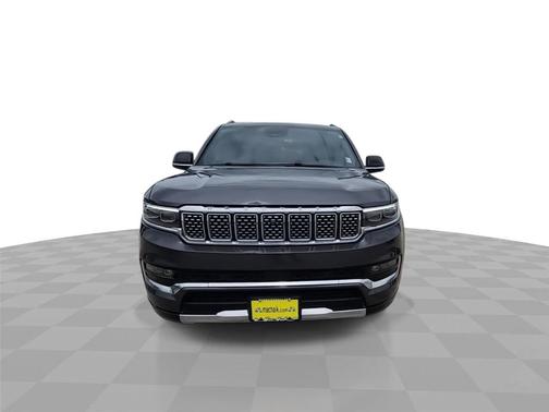 Metallic 2023 Jeep Grand Wagoneer Series II