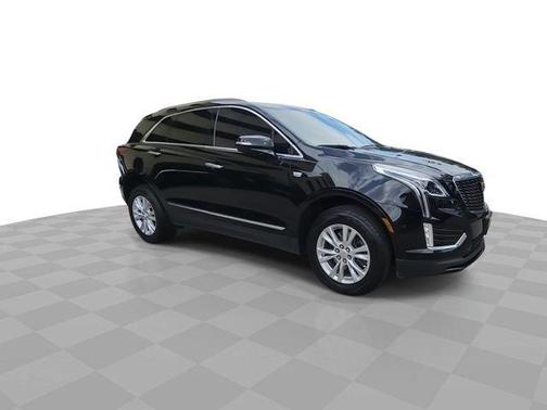Stellar Black Metallic 2022 Cadillac XT5 Luxury