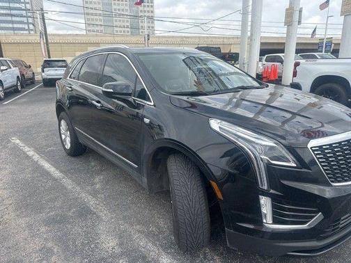 Stellar Black Metallic 2022 Cadillac XT5 Luxury