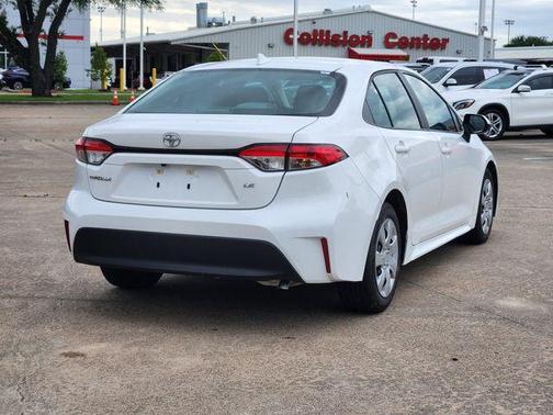 Ice 2023 Toyota Corolla LE