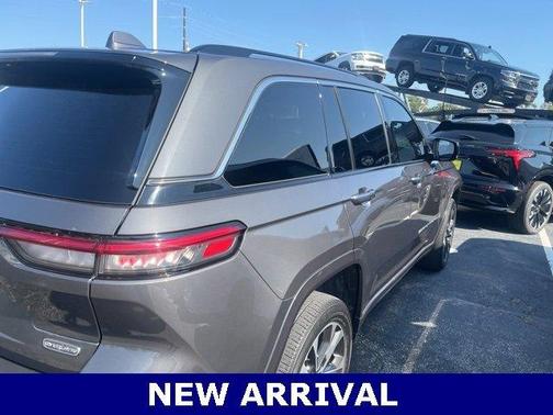 2022 Jeep Grand Cherokee Overland