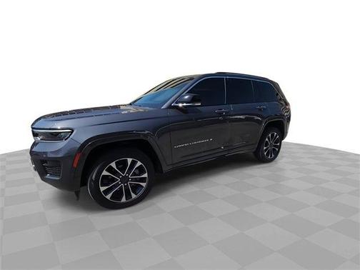 2022 Jeep Grand Cherokee Overland
