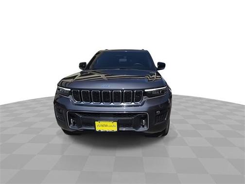 2022 Jeep Grand Cherokee Overland