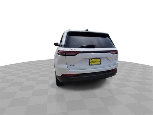 2022 Jeep Grand Cherokee Altitude