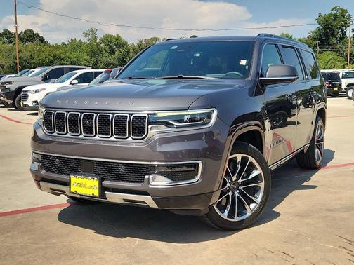Metallic 2022 Jeep Wagoneer Series III